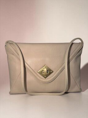 Kate Landry 2-Way Shoulder Bag Beige Pebbled Leather Turn Lock Envelope Clutch